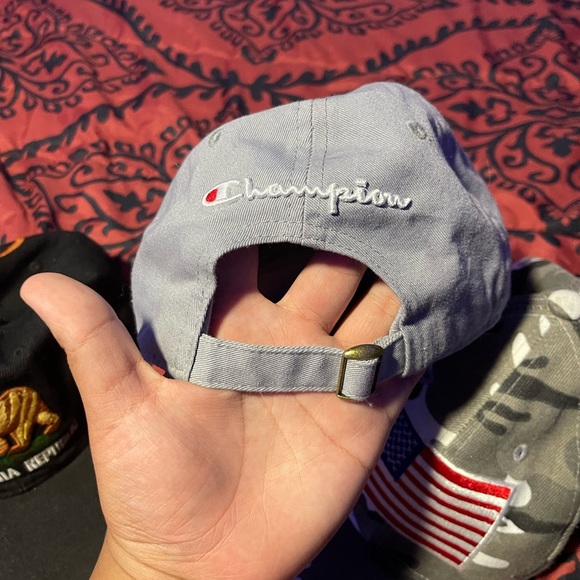 Champion hat - Picture 2 of 2